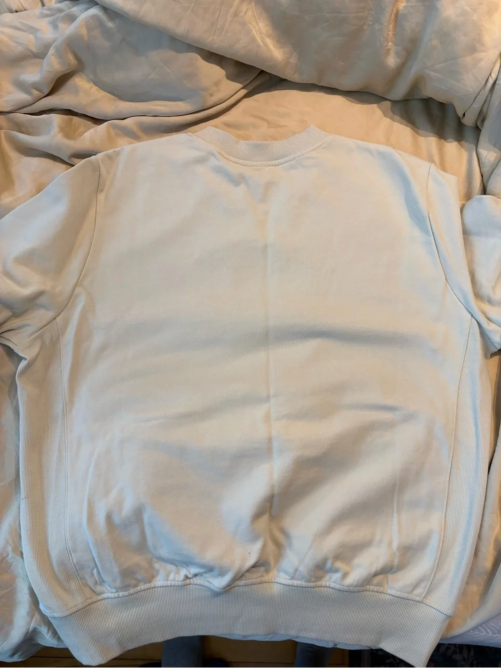 28 Official Programme Ecru Sweatshirt XL, Louis Tomlinson 28OP Clothing - Picture 12 of 16